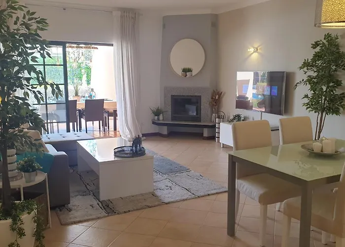 Vilamoura Paradisus Laguna With Patio And Pool Apartmán