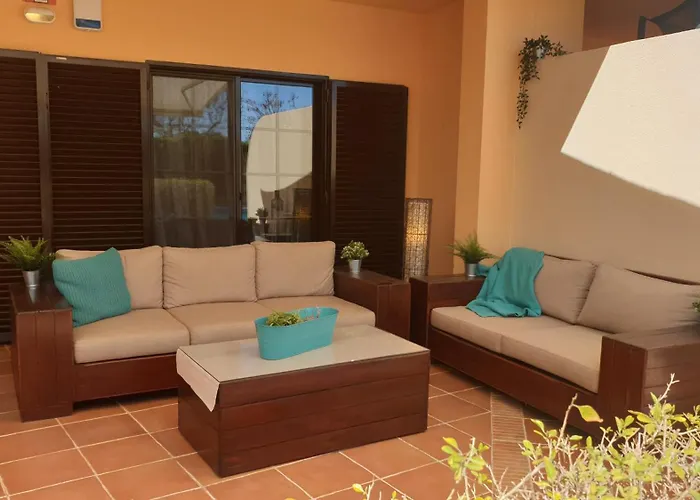 Vilamoura Paradisus Laguna With Patio And Pool Apartament
